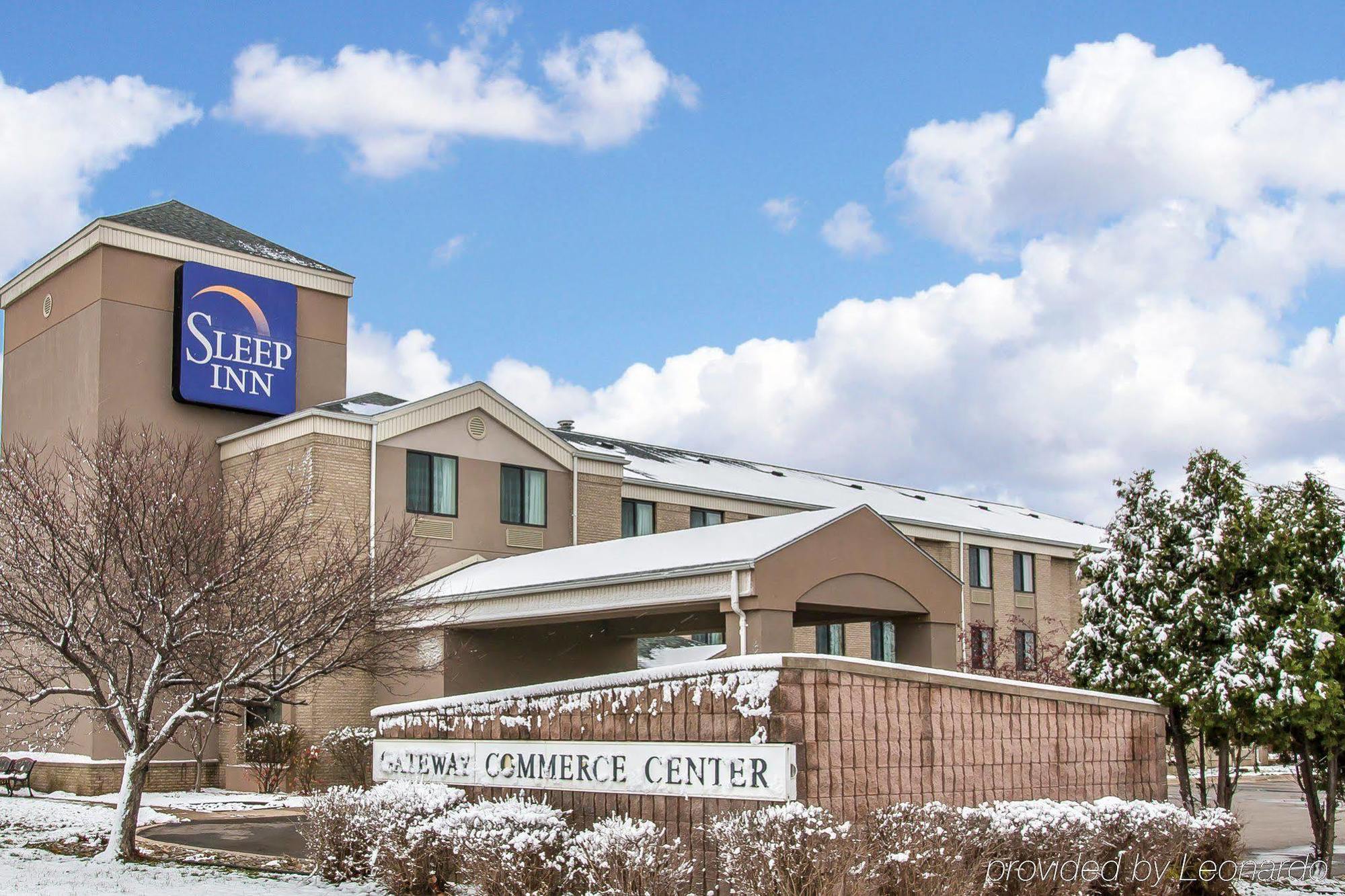 Hotel Baymont By Wyndham Flat Rock Exterior foto